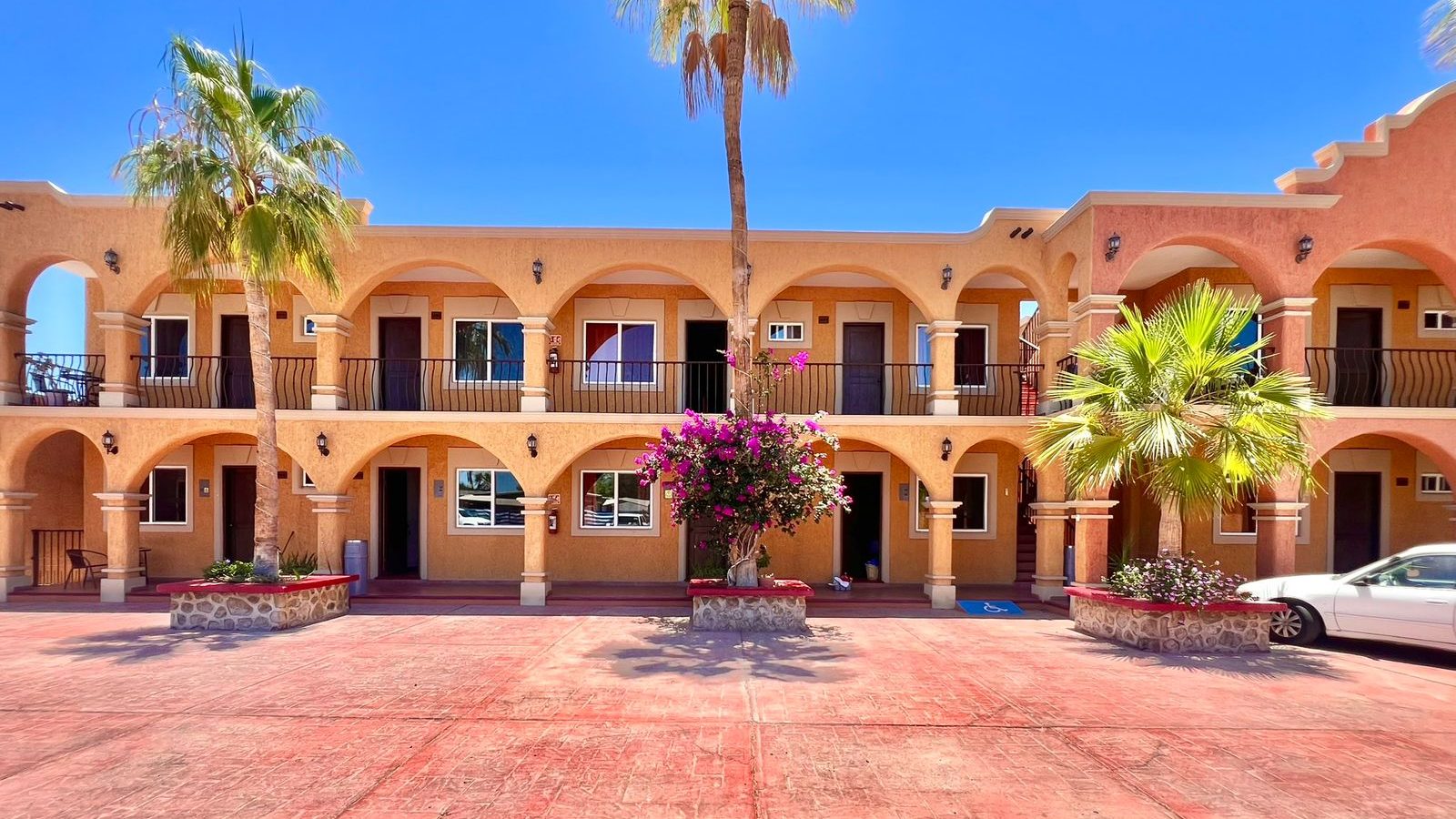 016f1550-5272-46a9-9bfa-e9aa4c149362